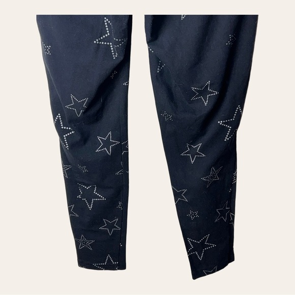 0161W. TORRID STAR LEGGINGS‎ SIZE LARGE BLACK IN COLOR - Picture 8 of 9